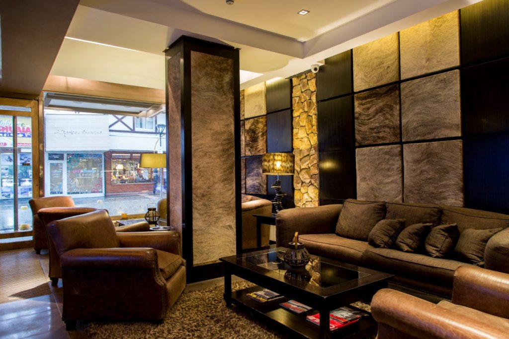 Lobby – Victoria Fiorito